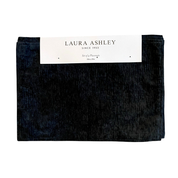 Laura Ashley Black Velvet Velour Placemats 13x19 Set 4 Chic Holiday Decor New - Picture 1 of 9